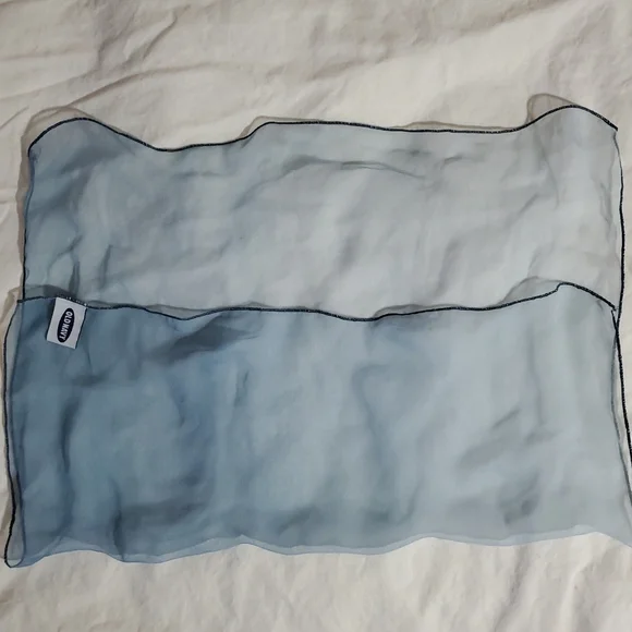 Vintage Scarf OLD NAVY Delicate Chiffon BLUE OMBRE Made In Italy 16" SQUARE - Picture 2 of 8